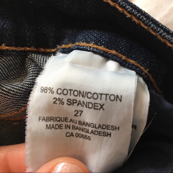 Dark wash jean. Size 27 - Picture 4 of 4